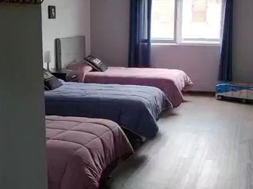 Edificio en venta con playa de estacionamiento, ubicado en Cercado de Lima