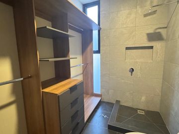CASA EN VENTA EN RESIDENCIAL VALLES DEL MOLINO EN LEÓN GTO ZONA NORTE