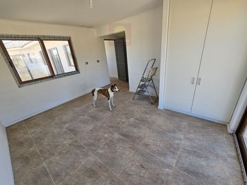 Vendo Casa De 281 M2 En Terreno De 5000 En Condominio.