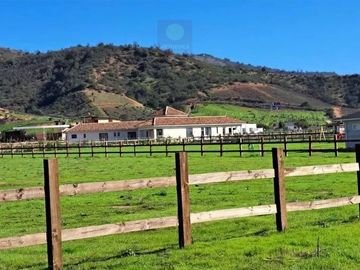 Vendo Casa De 281 M2 En Terreno De 5000 En Condominio.