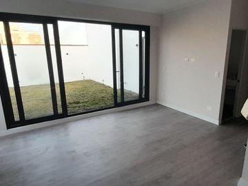 Venta Departamento Duplex c/terraza 3 Dormitorios San Isidro