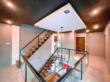 678 sqm. Airbnb Ready Two-Storey House with Pool near Twin Lakes, Tagaytay