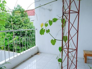 RUMAH MEWAH DI LOKASI STRATEGIS DEKAT ALUN ALUN KIDUL