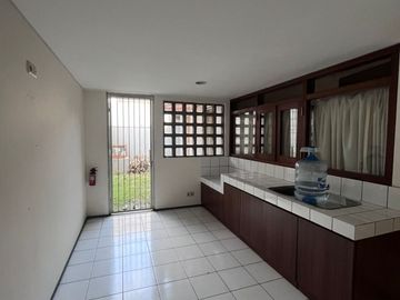 For Rent Luxury House, 3 Storeys with Private Pool, Location at Senopati South Jakarta