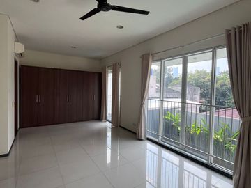 For Rent Luxury House, 3 Storeys with Private Pool, Location at Senopati South Jakarta