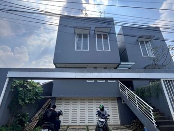 For Rent Luxury House, 3 Storeys with Private Pool, Location at Senopati South Jakarta