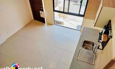 Townhouse For Sale with 3 Bedroom At Guadalupe Cebu City For Sale
