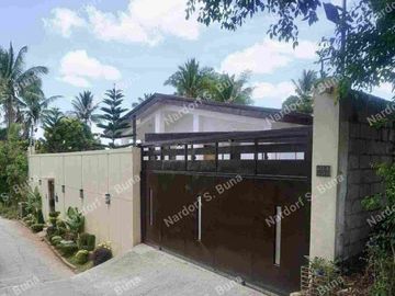 HOUSE AND LOT