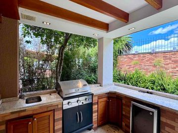 Casa de venta en Cumbaya 🏡