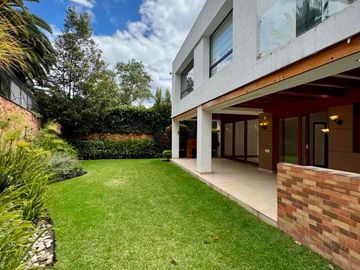 Casa de venta en Cumbaya 🏡