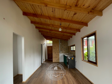 VENDE NUEVA, HERMOSA Y ACOGEDORA CASA EN LAS CRUCES COMUNA EL TABO