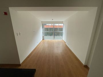 Departamentos de Estreno / Primera Vivienda Sta. Beatriz. Lima Moderna