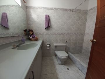 VENDO DPTO. ALAMOS DE MONTERRICO SURCO