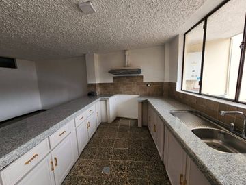 En Venta Casa rentera en el Centro de la ciudad de Cuenca