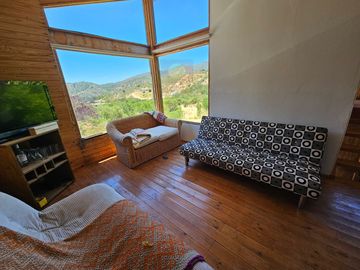 Vendo casa en condominio Los Maitenes en terreno de 7.547m2.