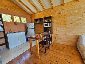 Vendo casa en condominio Los Maitenes en terreno de 7.547m2.