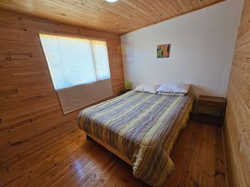 Vendo casa en condominio Los Maitenes en terreno de 7.547m2.