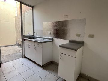 CASA EN VENTA - VILLA CLUB 2