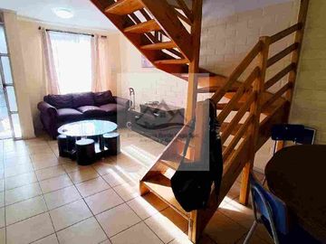 Se vende casa 9D y 3B cerca de Universidad de Talca