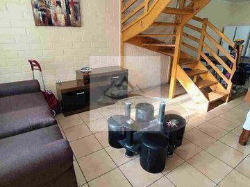 Se vende casa 9D y 3B cerca de Universidad de Talca