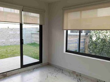 CASA CON AMPLIO JARDIN EN CALIMAYA, VILLAS DEL CAMPO