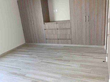 CASA CON AMPLIO JARDIN EN CALIMAYA, VILLAS DEL CAMPO