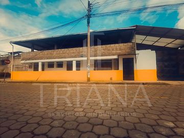 SE VENDE CASA INDEPENDIENTE ESQUINERA CON PROYECCIÓN A SEGUNDO PISO  EN  CAUPICHO SUR DE QUITO