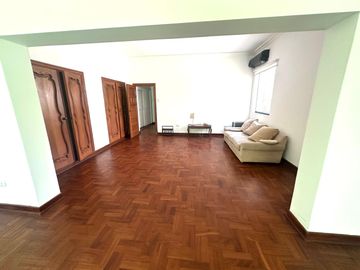 VENTA CASA AV SANTA CUZ SAN ISIDRO