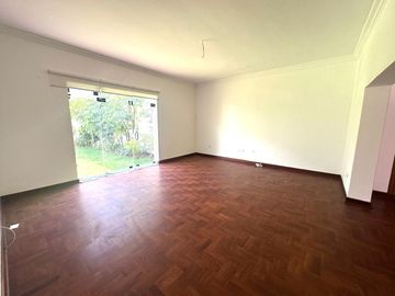 VENTA CASA AV SANTA CUZ SAN ISIDRO