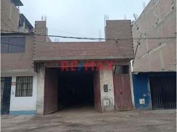 Casa En Venta Con Cochera Y Local