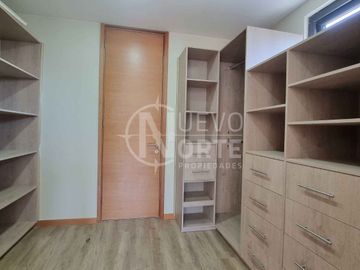 VENTA CASA MEDITERRÁNEA EN CONDOMINIO LA RESERVA, CHICUREO