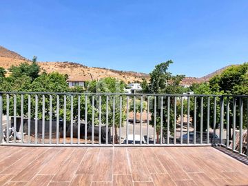 VENTA CASA MEDITERRÁNEA EN CONDOMINIO LA RESERVA, CHICUREO