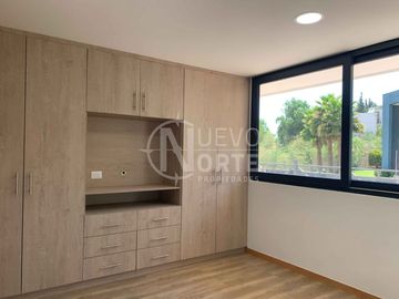 VENTA CASA MEDITERRÁNEA EN CONDOMINIO LA RESERVA, CHICUREO