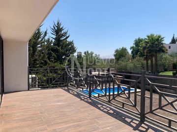 VENTA CASA MEDITERRÁNEA EN CONDOMINIO LA RESERVA, CHICUREO