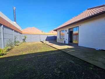 CASA ESQUINA EN PARQUE SAN VALENTÍN