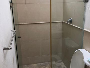 VENDO CASA EN LA MARINA
