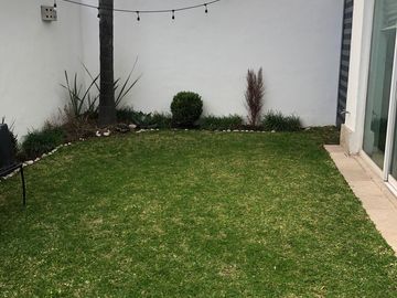 VENDO CASA EN LA MARINA