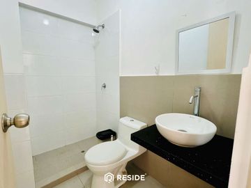 Departamento en piso 12 con cochera y depósito en Av. Los Colibríes Urb.San Judas Tadeo, Trujillo