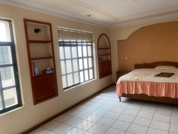 VENDO CASA EN PARQUE MANZANARES