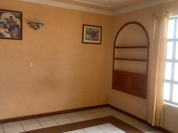 VENDO CASA EN PARQUE MANZANARES
