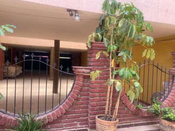 VENDO CASA EN PARQUE MANZANARES