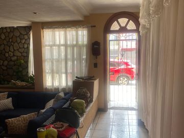 VENDO CASA EN PARQUE MANZANARES