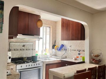 VENDO CASA EN COLINAS DE SANTA JULIA