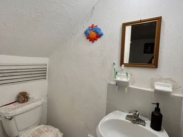 VENDO CASA EN COLINAS DE SANTA JULIA