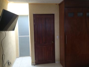 VENDO CASA EN COLINAS DE SANTA JULIA