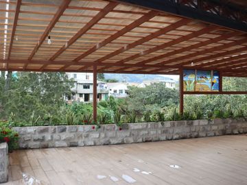 CASA COMERCIAL EN RENTA CAPELO