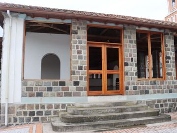CASA COMERCIAL EN RENTA CAPELO