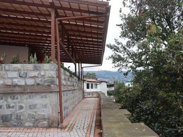 CASA COMERCIAL EN RENTA CAPELO