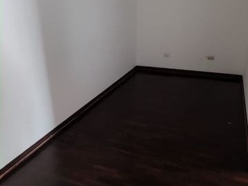 Venta De Hermosa Casa Con Piscina En Chorrillos - Cedros De Villa 3 - Frente A Parque Fovipol - Precio Negociable!