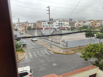 Venta De Hermosa Casa Con Piscina En Chorrillos - Cedros De Villa 3 - Frente A Parque Fovipol - Precio Negociable!